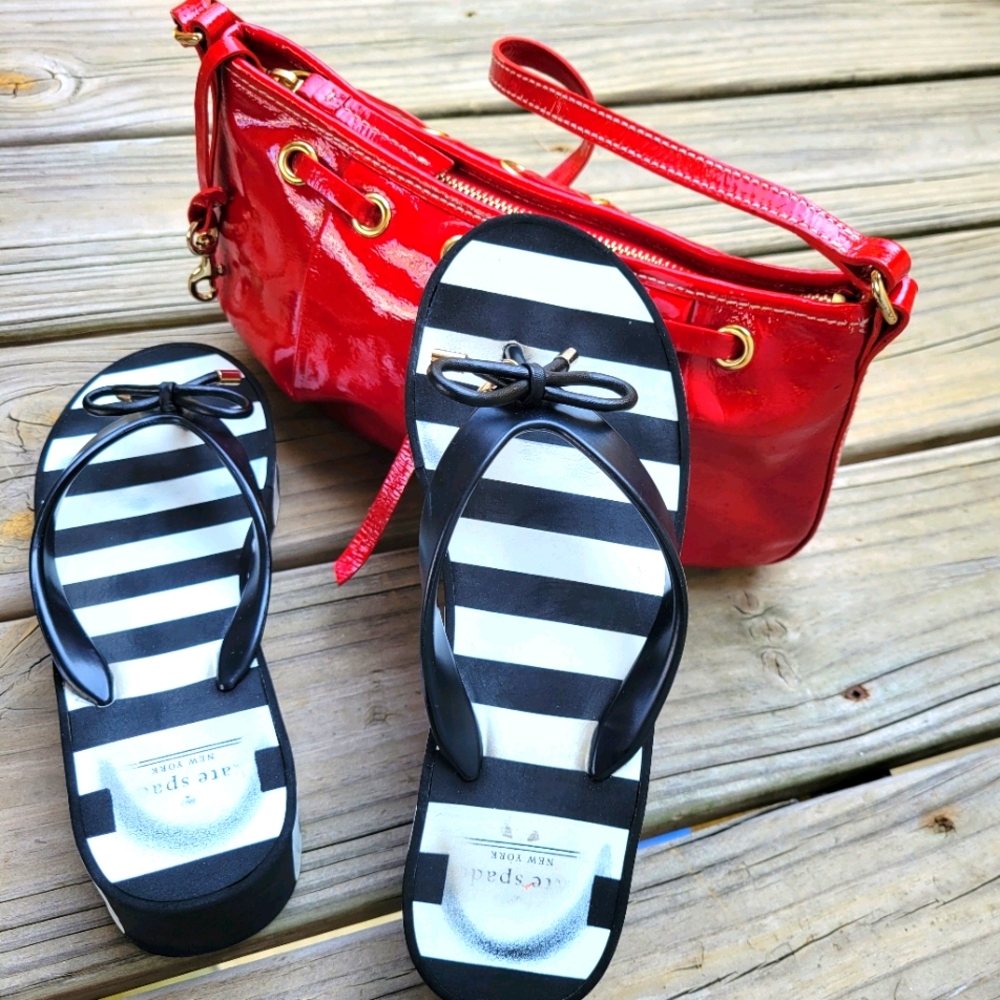 Kate Spade Black/White Flip Fops